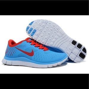 Women’s Nike free 4.0 V2